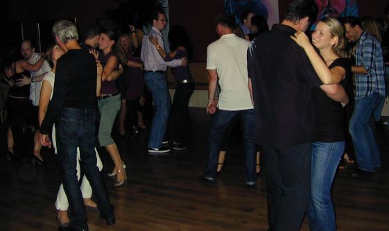 Salsa in Aschaffenburg: Pinguin