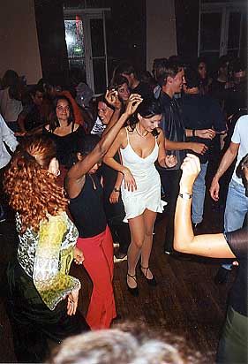 Salsa im Bierstindl ( 2000 by Winfried Herbst)