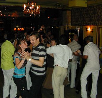 Salsa in Berlicum (near sHertogenbosch): De Witte Zwaan