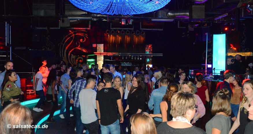 Salsa im Prater Bochum mit DJane Susanne