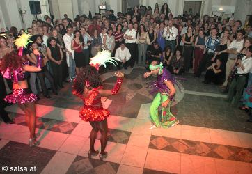 Salsa in der Redoute in Bonn - anklicken zum Vergrern - click to enlarge