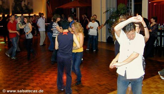 Salsa in Frankfurt: Conexion