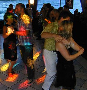 Salsa in Koblenz: Salsaboot